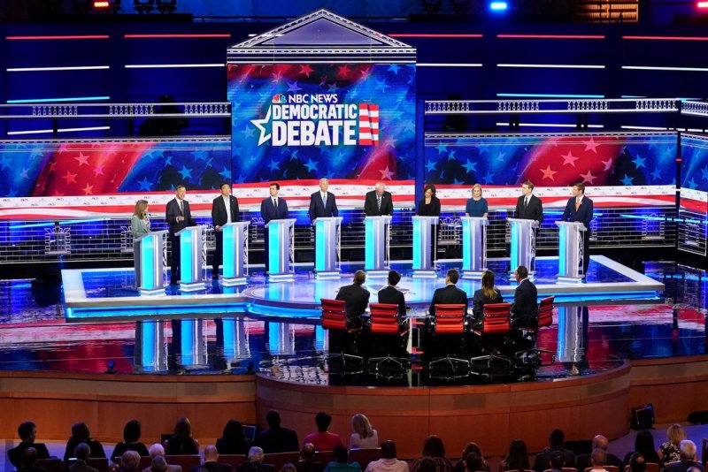 File:Democratic Party pres candidates debate in Miami-June 2019.jpg