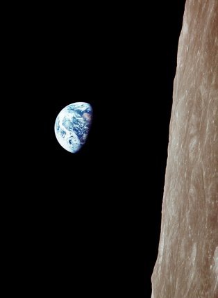 File:Earthrise, the way Anders saw it.jpg