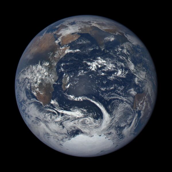 File:Earth from DSCOVR.jpg