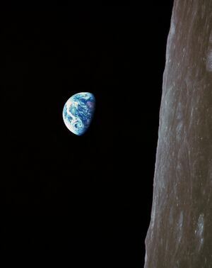 Earthrise EL-2001-00365h NASA Apollo 8 1968.jpg